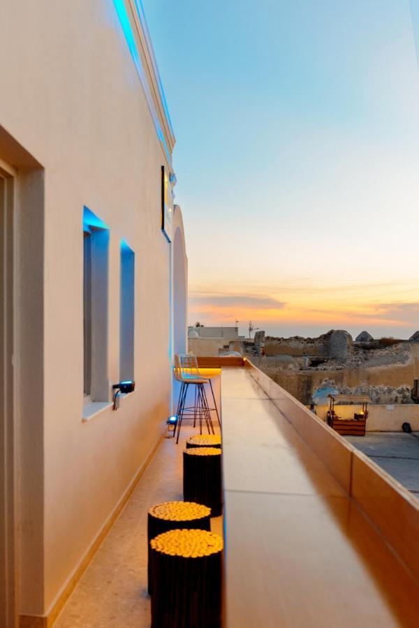 Central Hostel Oia Exterior photo